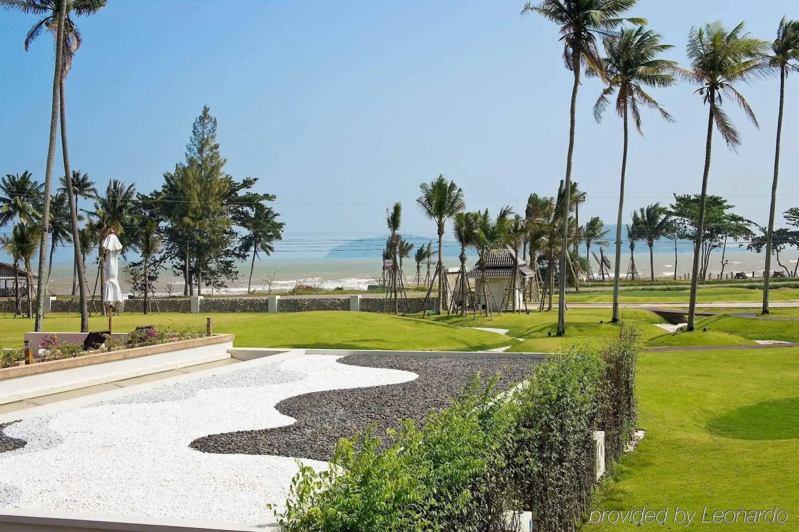 The Nouveau Chumphon Beach Resort & Golf