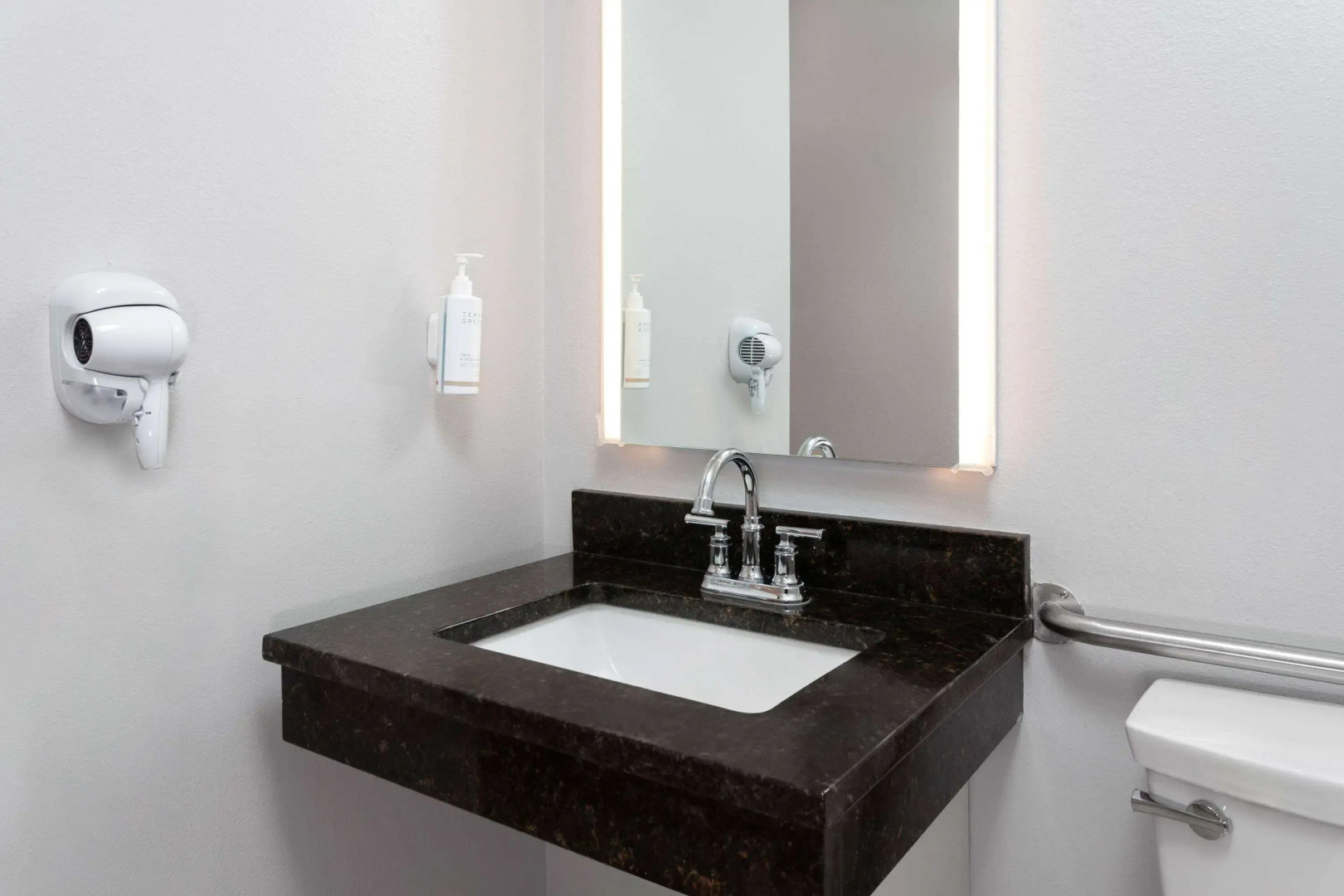 Microtel Inn by Wyndham Janesville