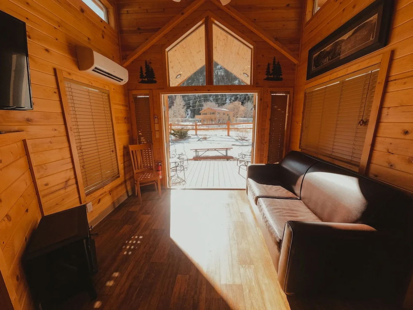 Ouray Riverside Resort - Inn & Cabins