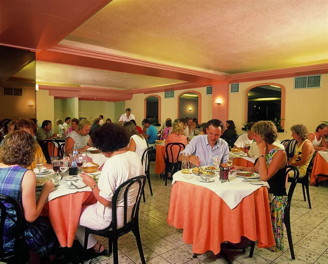 Sundown Court Leisure Resort