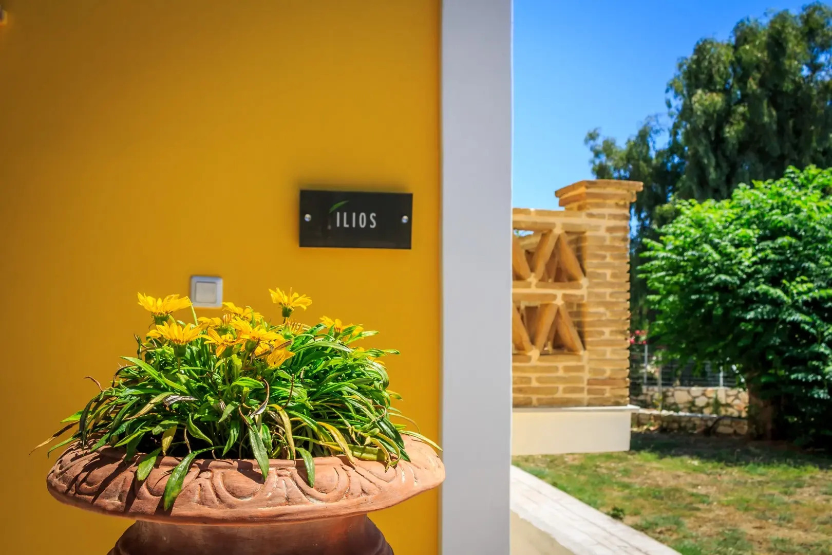 Porto Gerakas Villas & Apartments