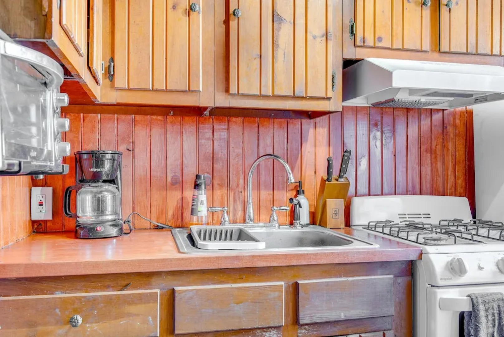 Rustic Blakeslee Cabin w/ Gas Grill on 2 Acres!