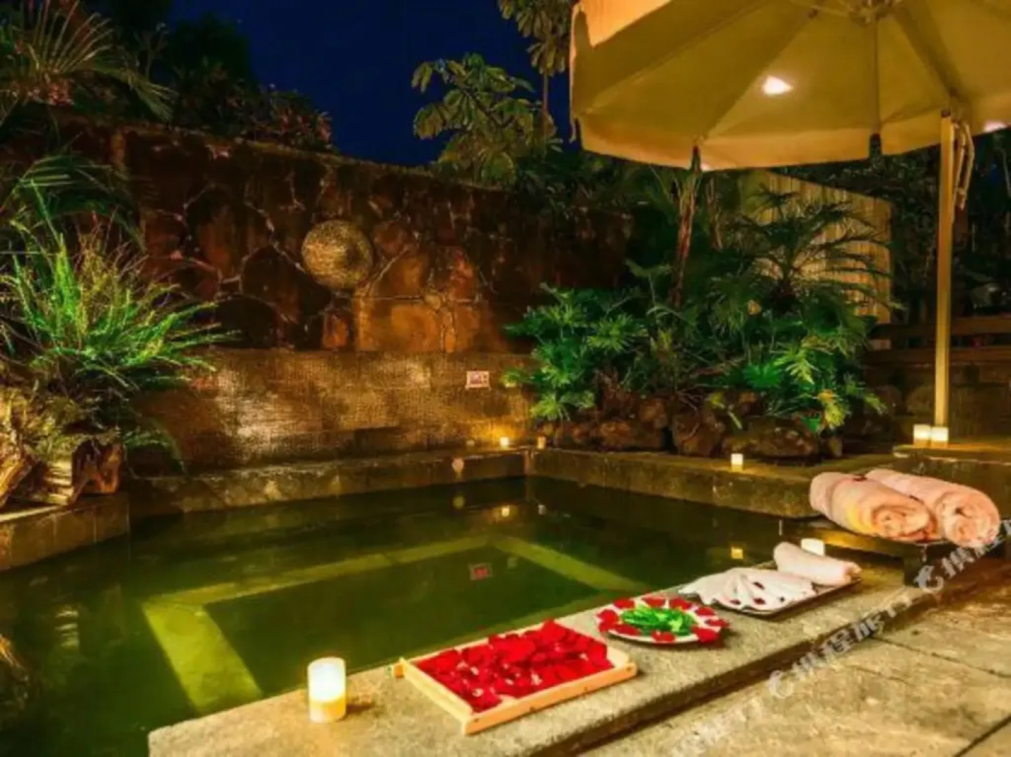 Rehai Health Hot Spring Hotel