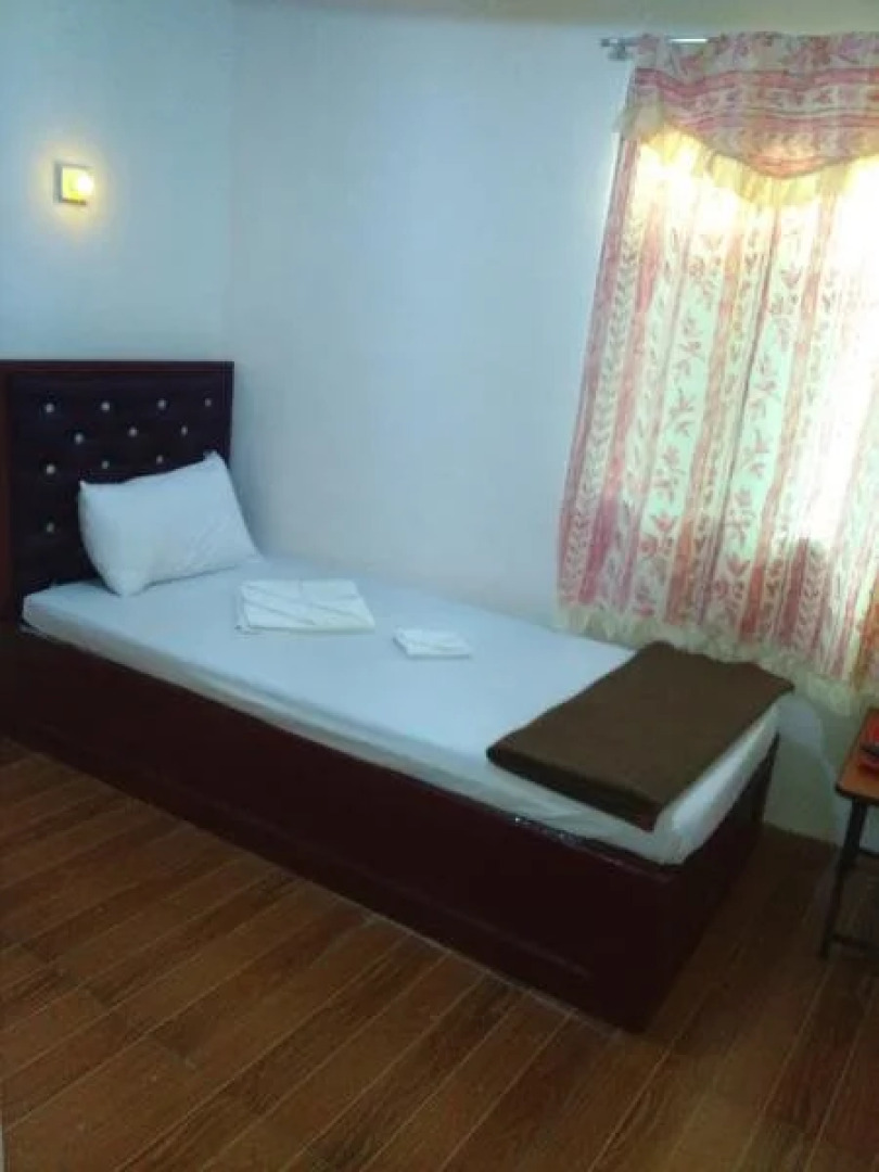 Motel Shwe Myint Mho