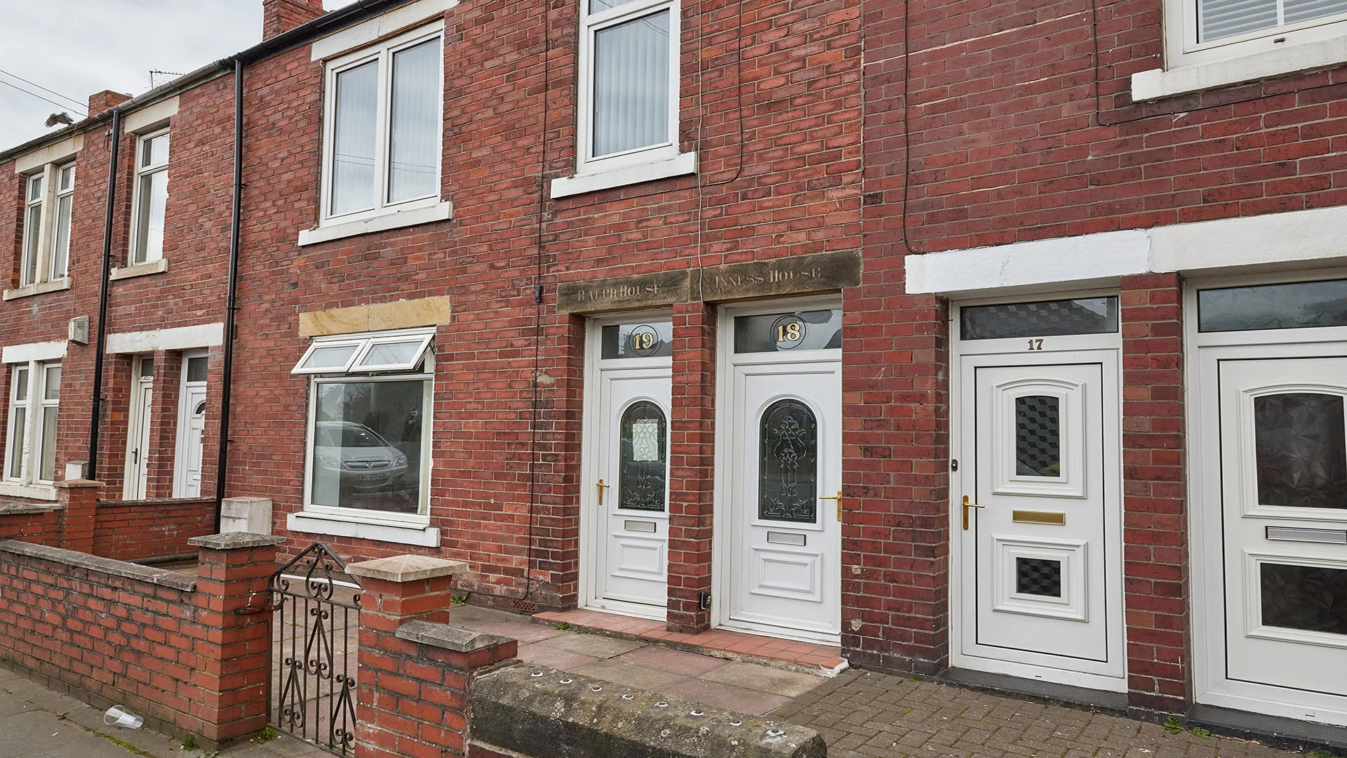 Host Stay Ralph House