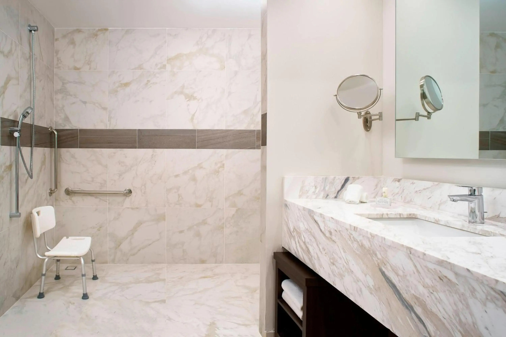 Courtyard Mexico City Toreo