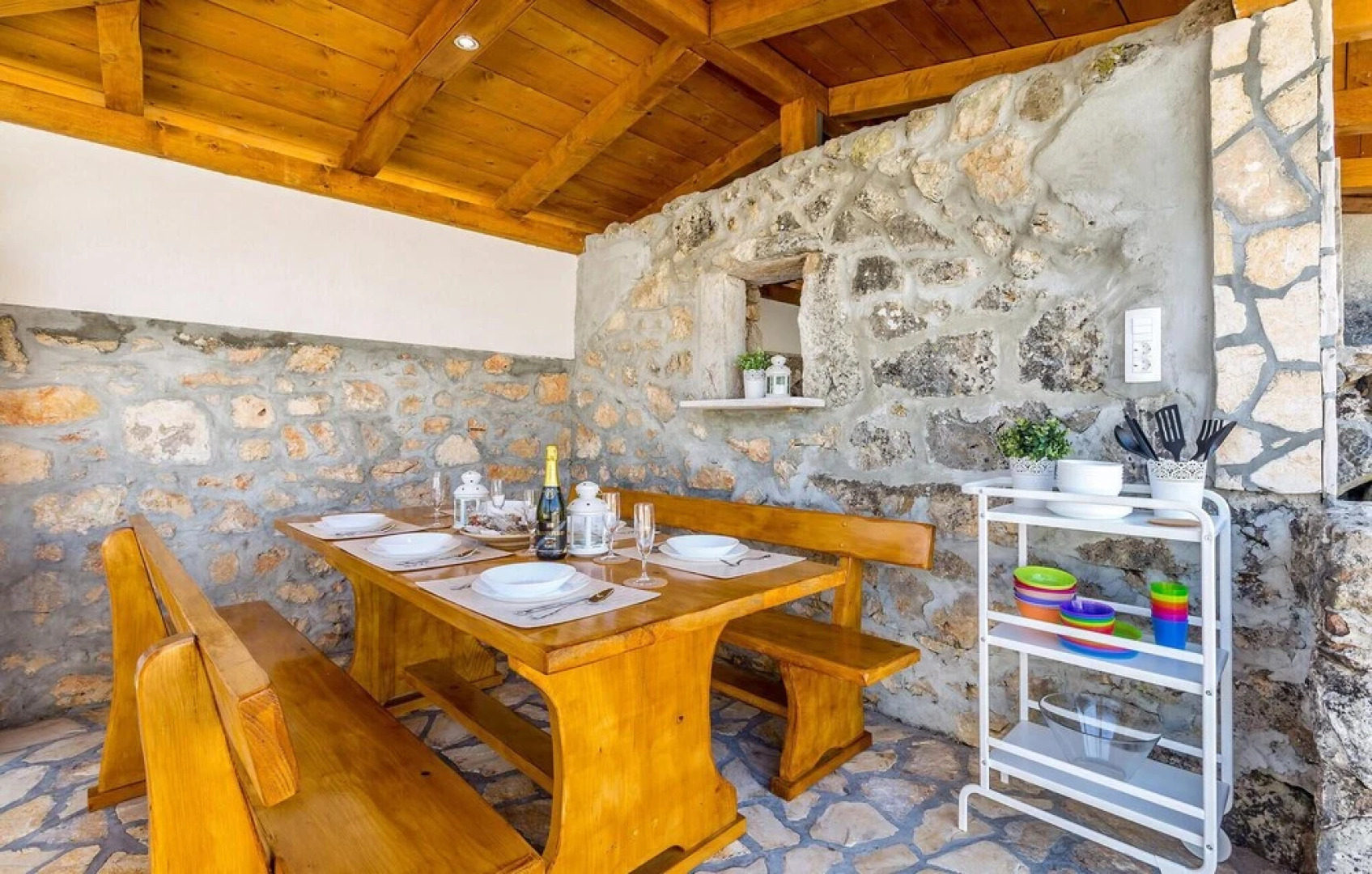 Beautiful Home in Sveti Vid With Wifi and 2 Bedrooms