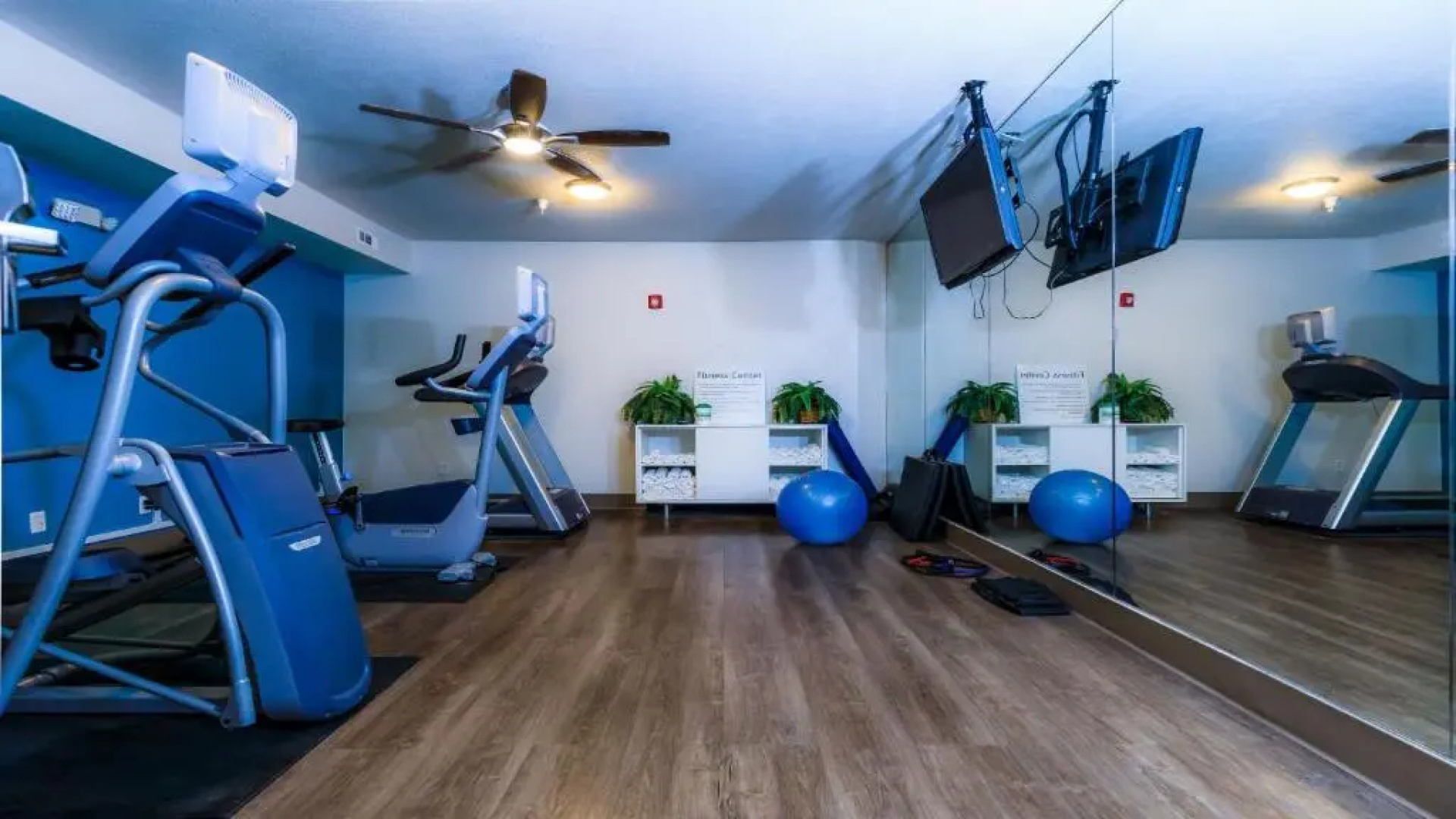 Holiday Inn Express Osage Beach - Lake Of The Ozarks by IHG