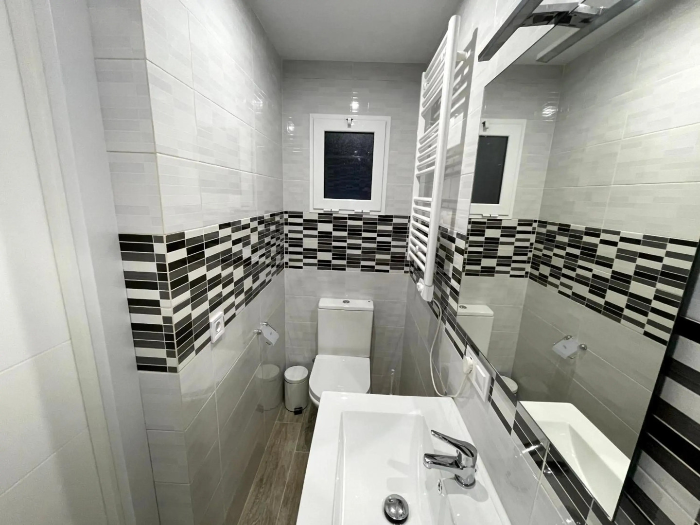 Sant Adria Beach apartment Wi-Fi Parking Free