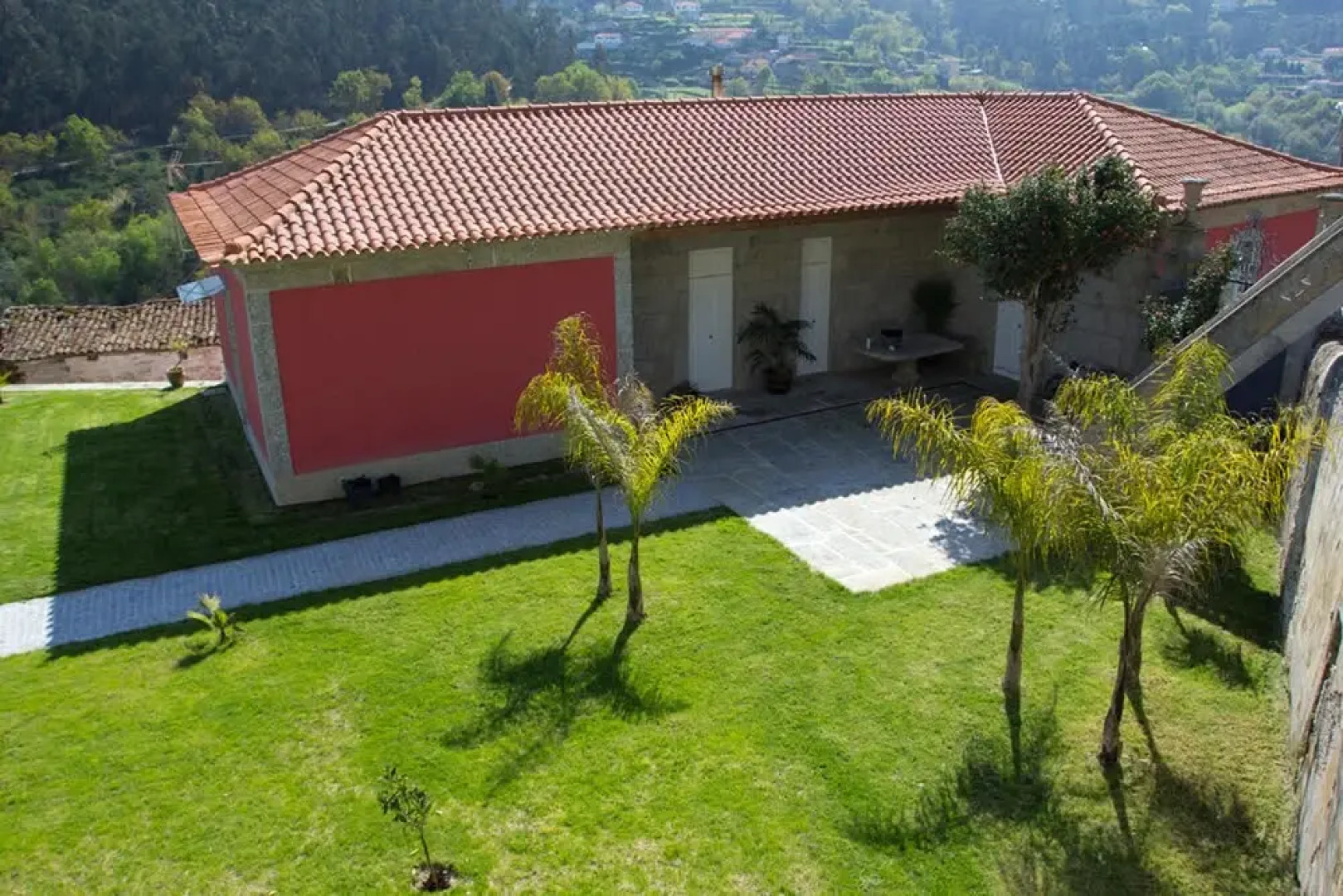 Villa with 3 bedrooms in Sobradelo da Goma with wonderful mountain view private pool enclosed garden 60 km from the beach