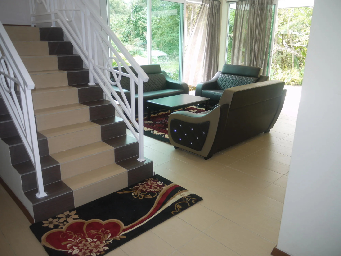 Rovers Inn formerly known as Mentigi Guesthouse