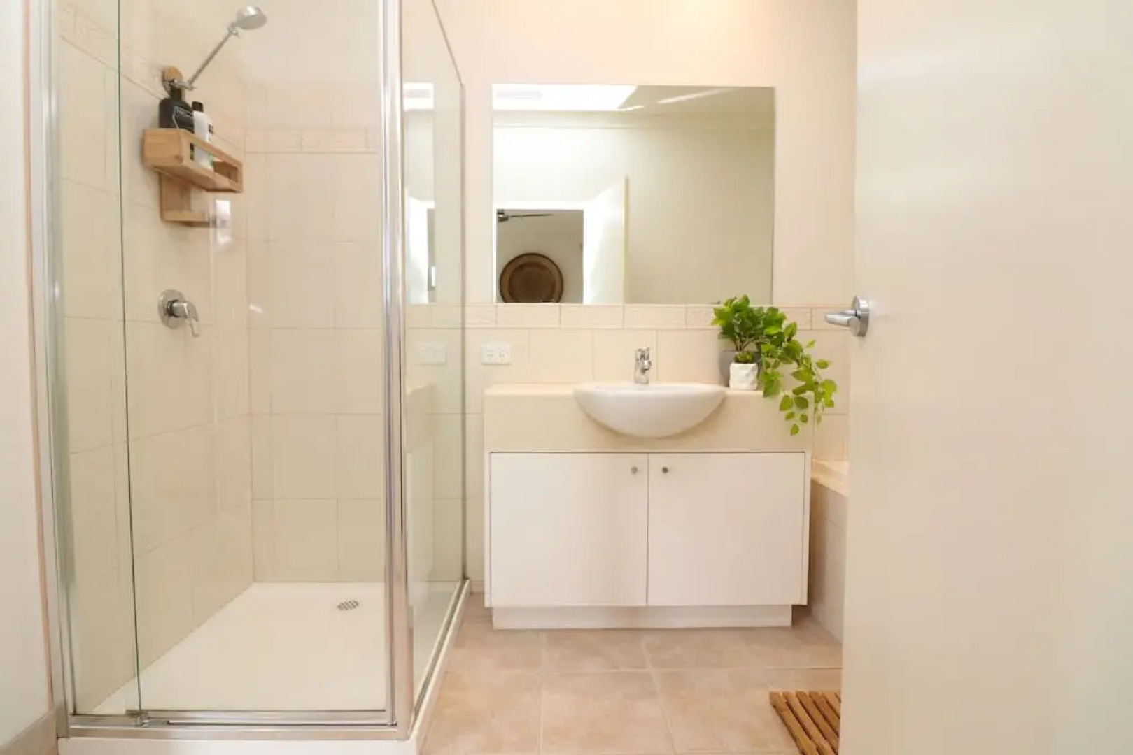 Ocean Whispers Cowes