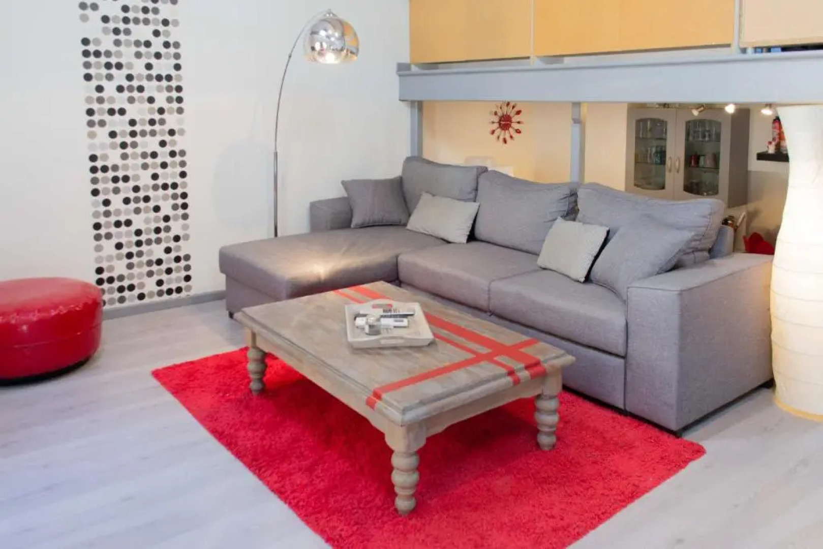 Appartement type loft dans le centre de Roussillon