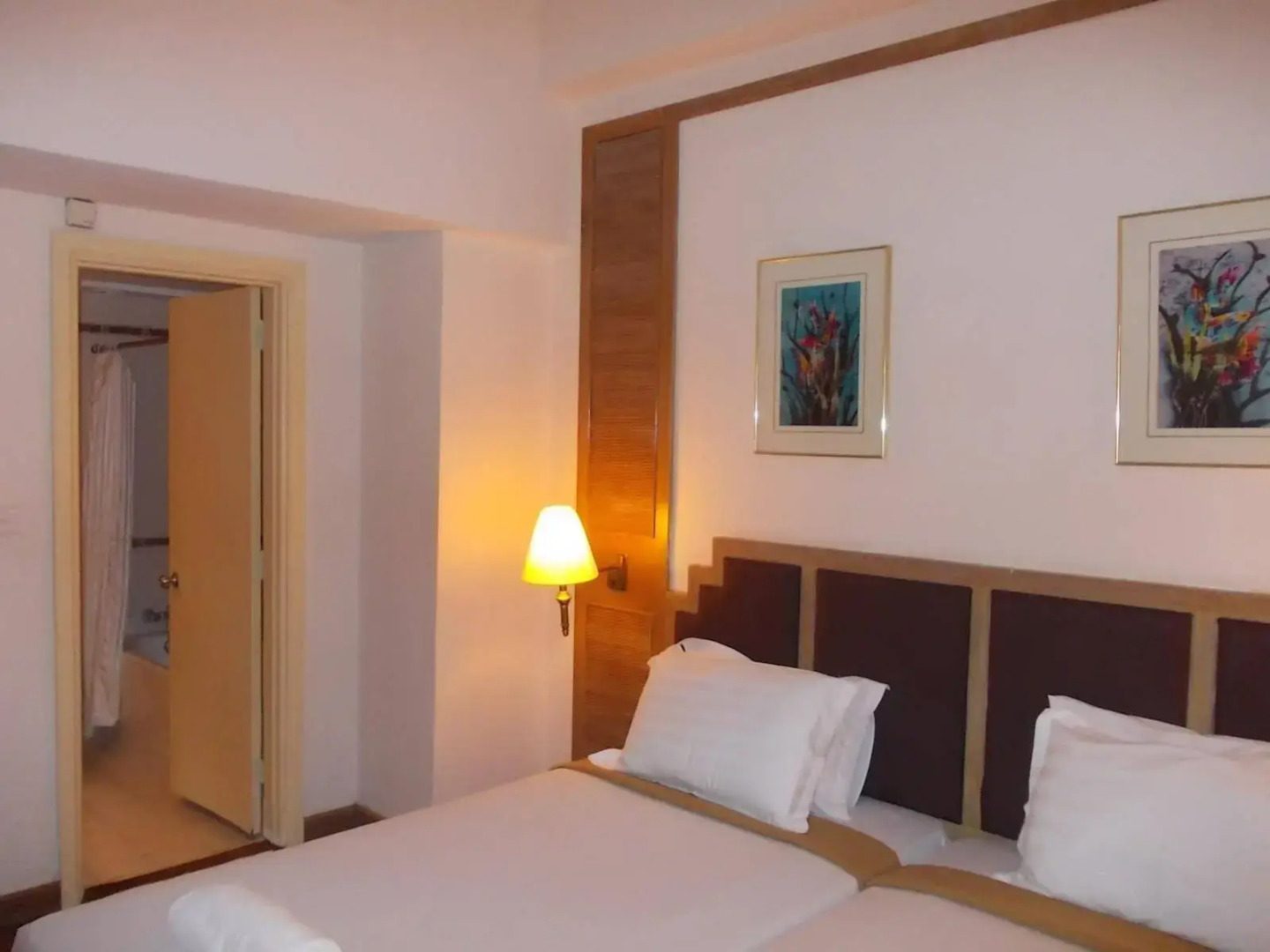 Everly Serviced Apartment