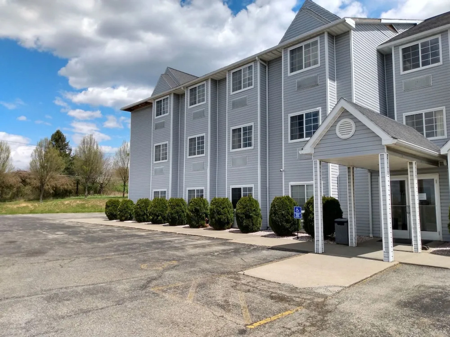 Spark by Hilton Clarion