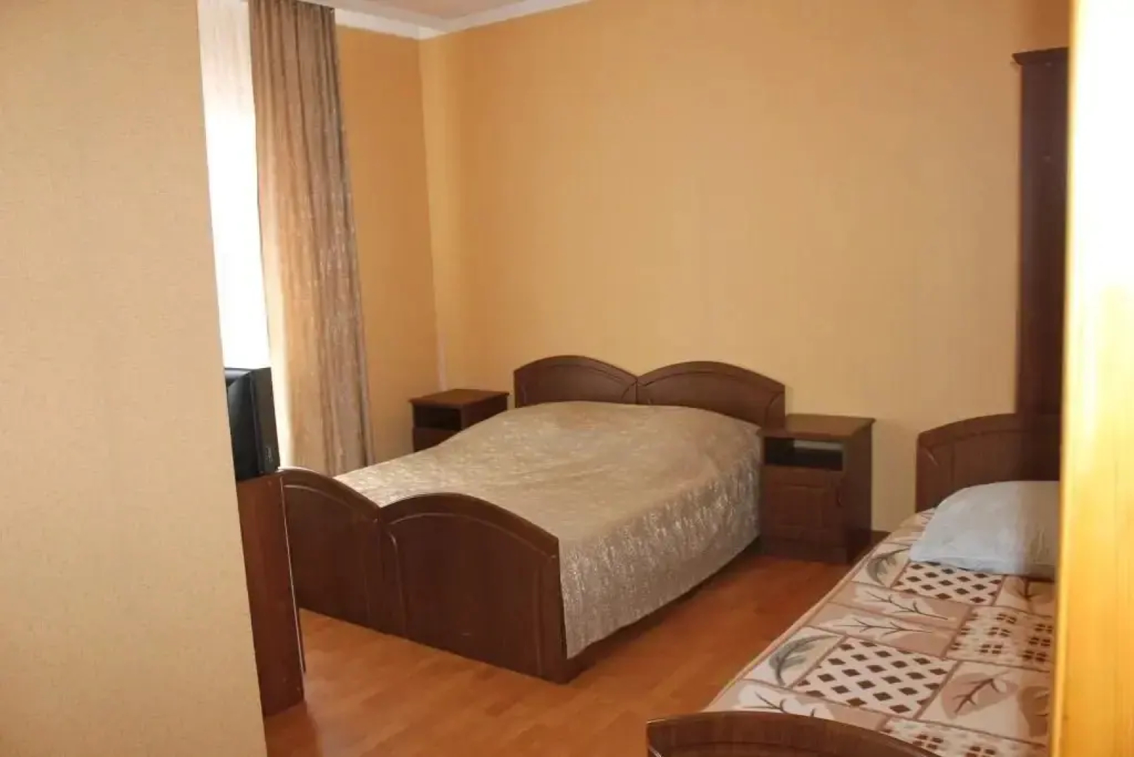 Lora Guest House