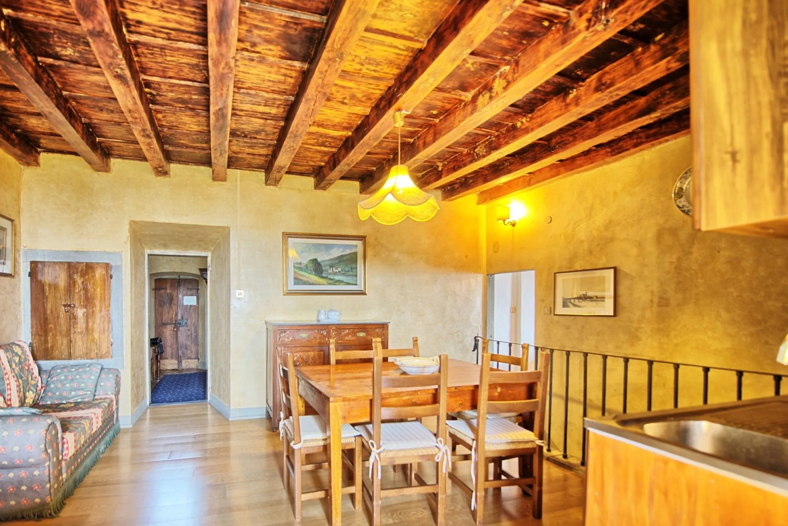 Castello di Montegufoni