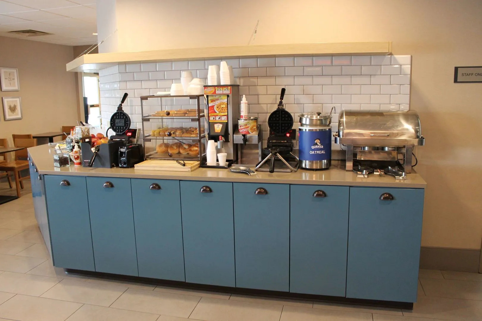 Country Inn & Suites by Radisson, Crystal Lake, IL