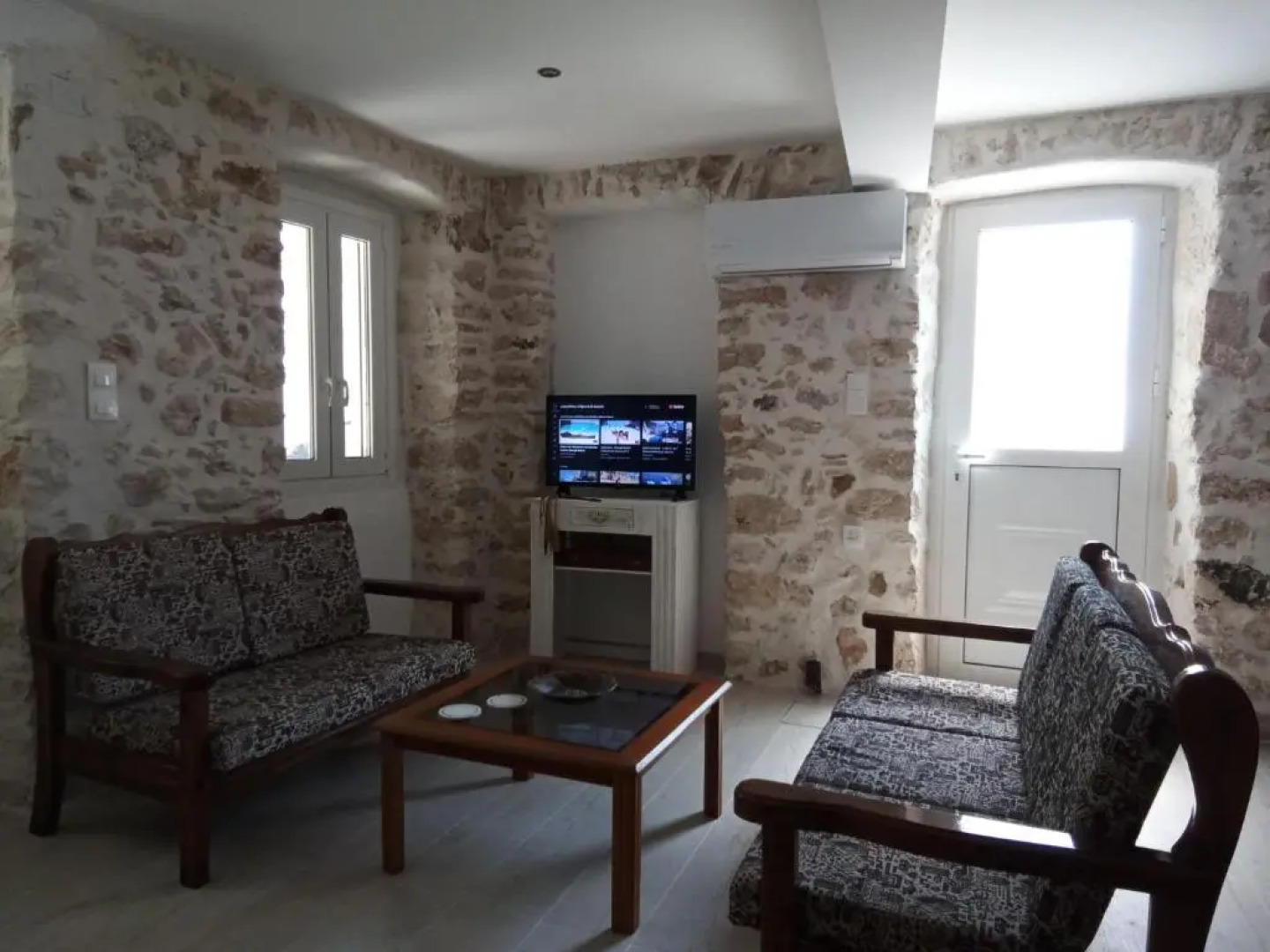 Xenonas Alexandra's Coffee House