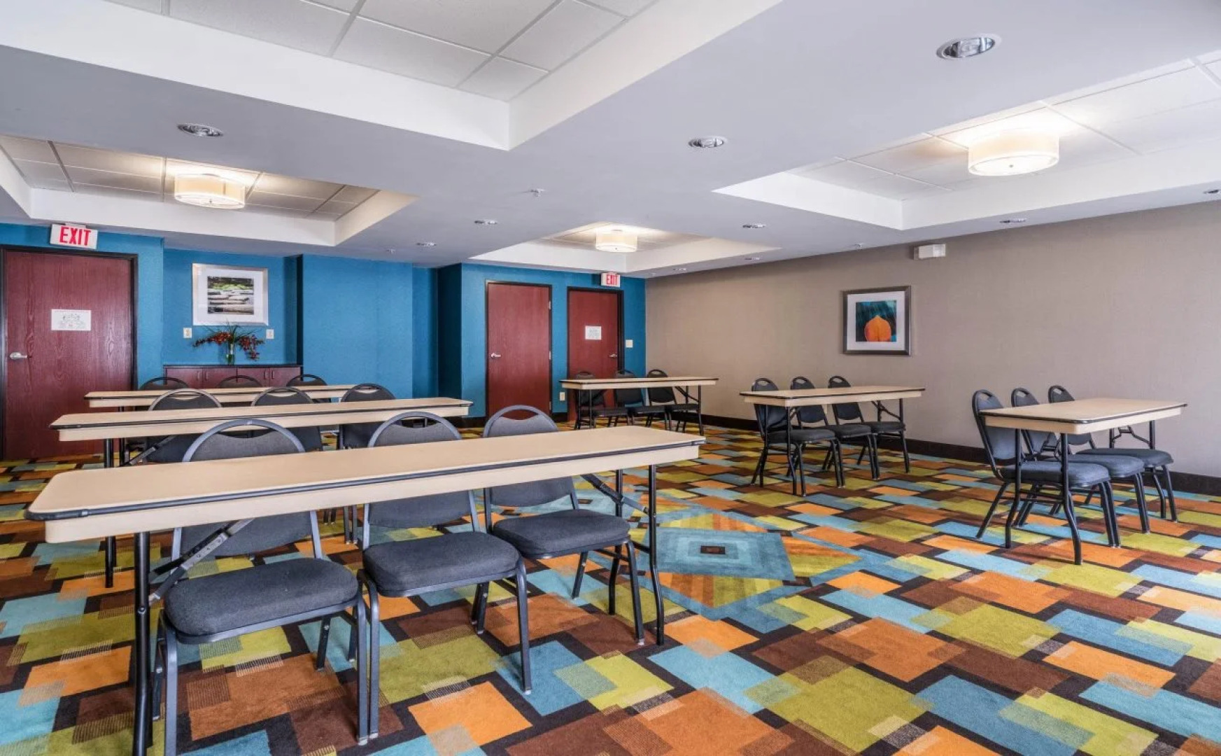 Holiday Inn Express & Suites Roanoke Rapids SE by IHG