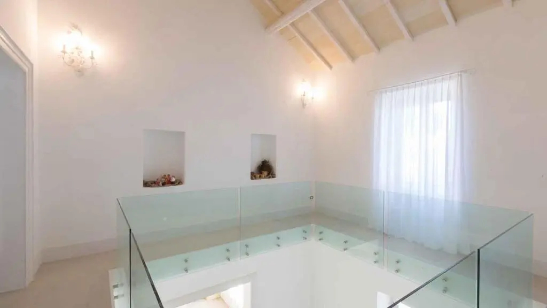 VILLA CAPOZZA 18&2, Emma Villas