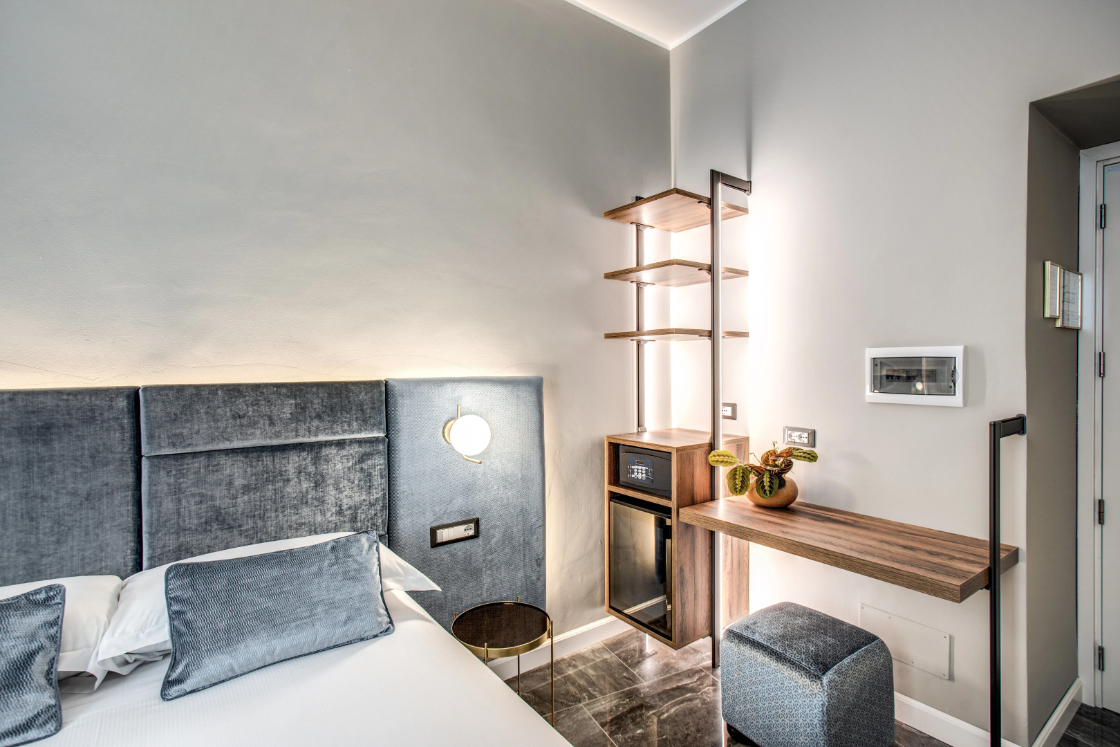 Apollo Boutique Hotel