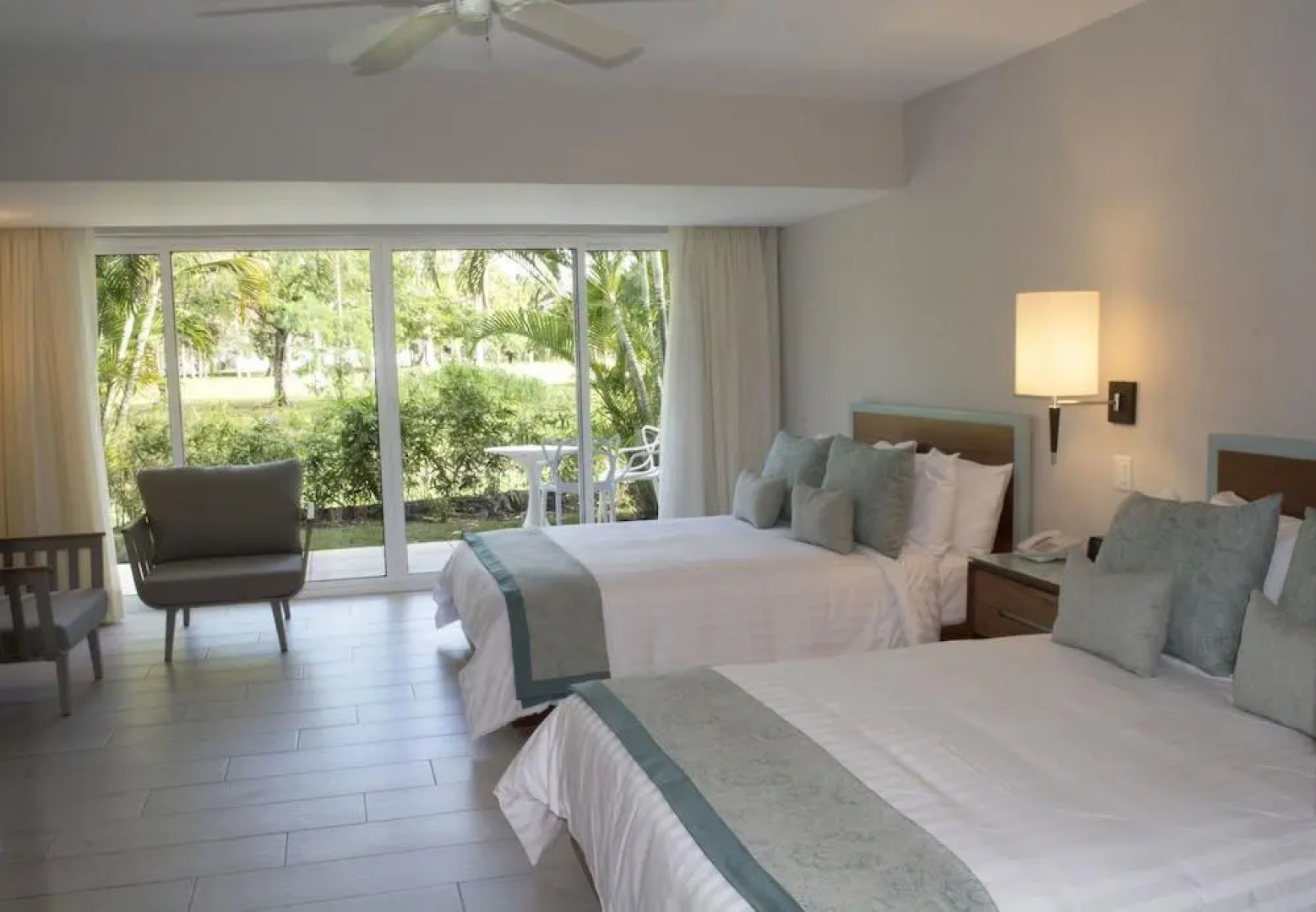 Victoria Resort Golf & Beach