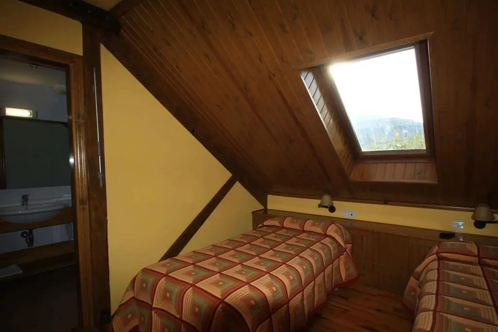 Hotel, Bungalows y Camping Viu