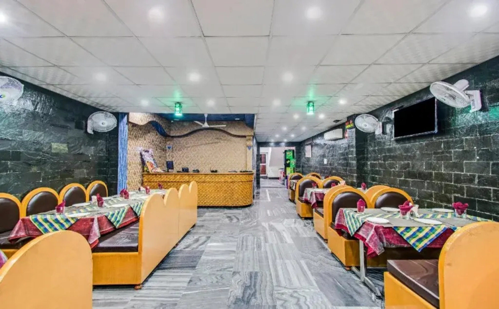 Hotel Ishant And Restaurant By OYO Rooms