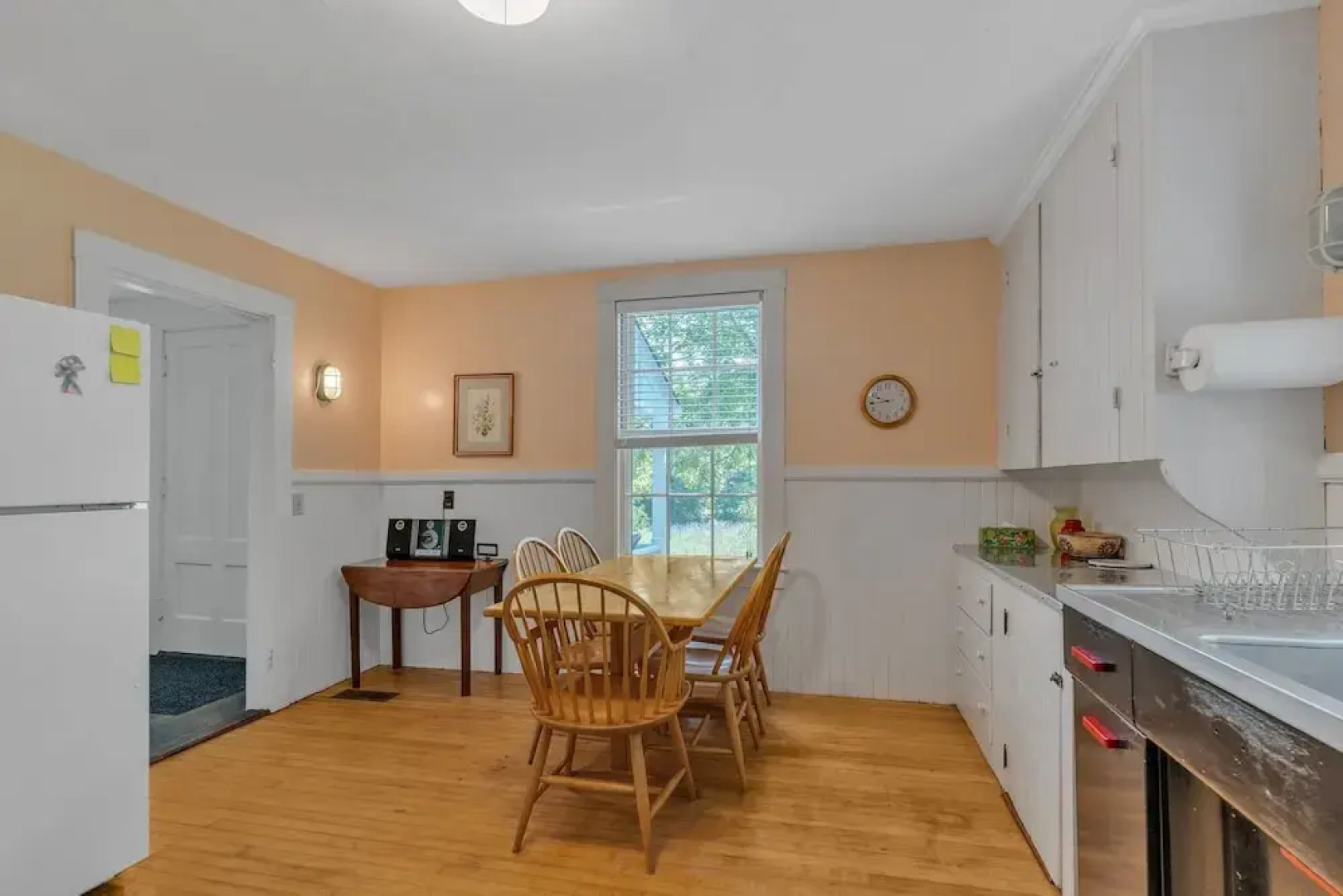 Rustic Farmhouse 4 Bedroom Home by RedAwning