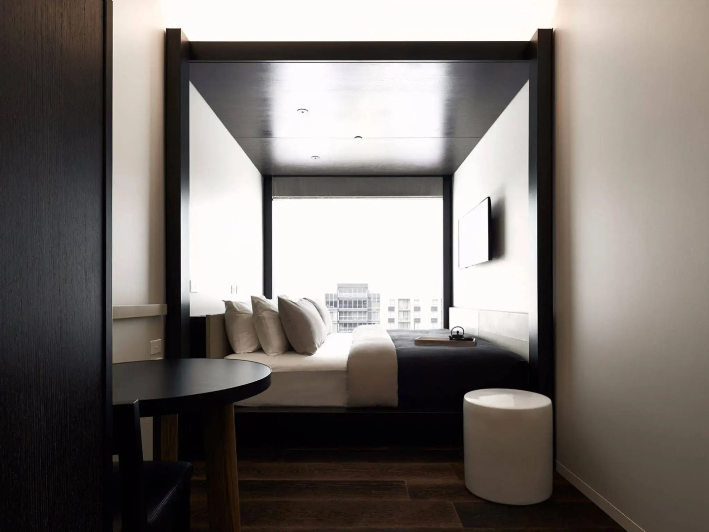 Little National Hotel Canberra