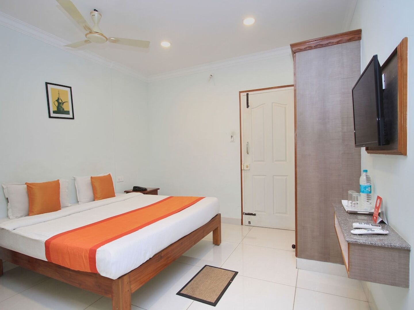 OYO 6598 White Wings