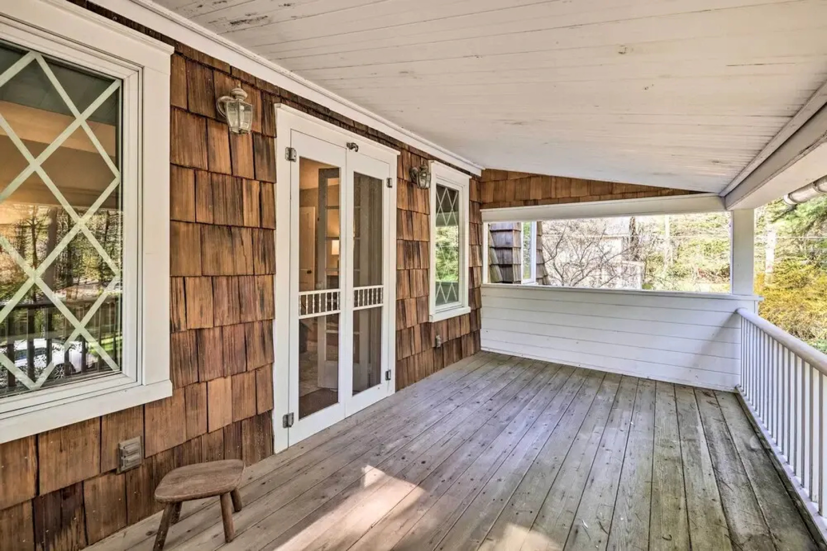 Family-friendly Getaway - 1 Mi to Pocono Lake!