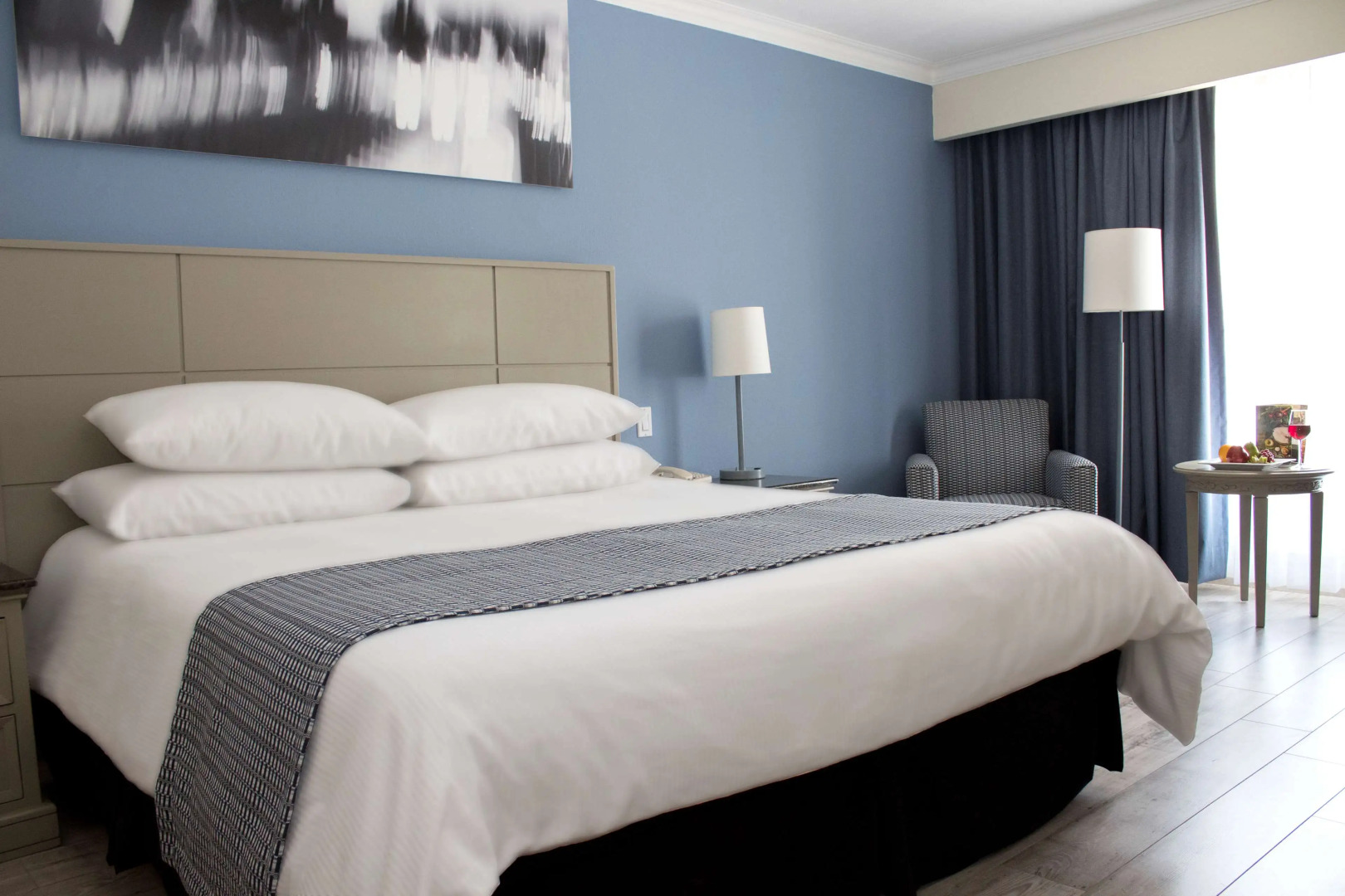 Krystal Urban Ciudad Juárez by US Consulate