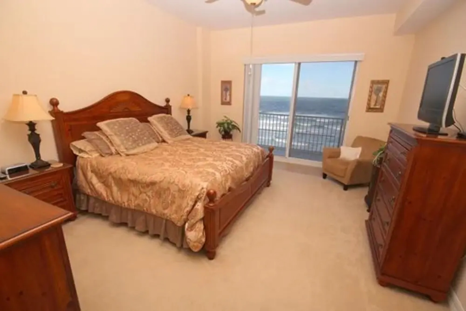 Malibu 704 Apartment 3