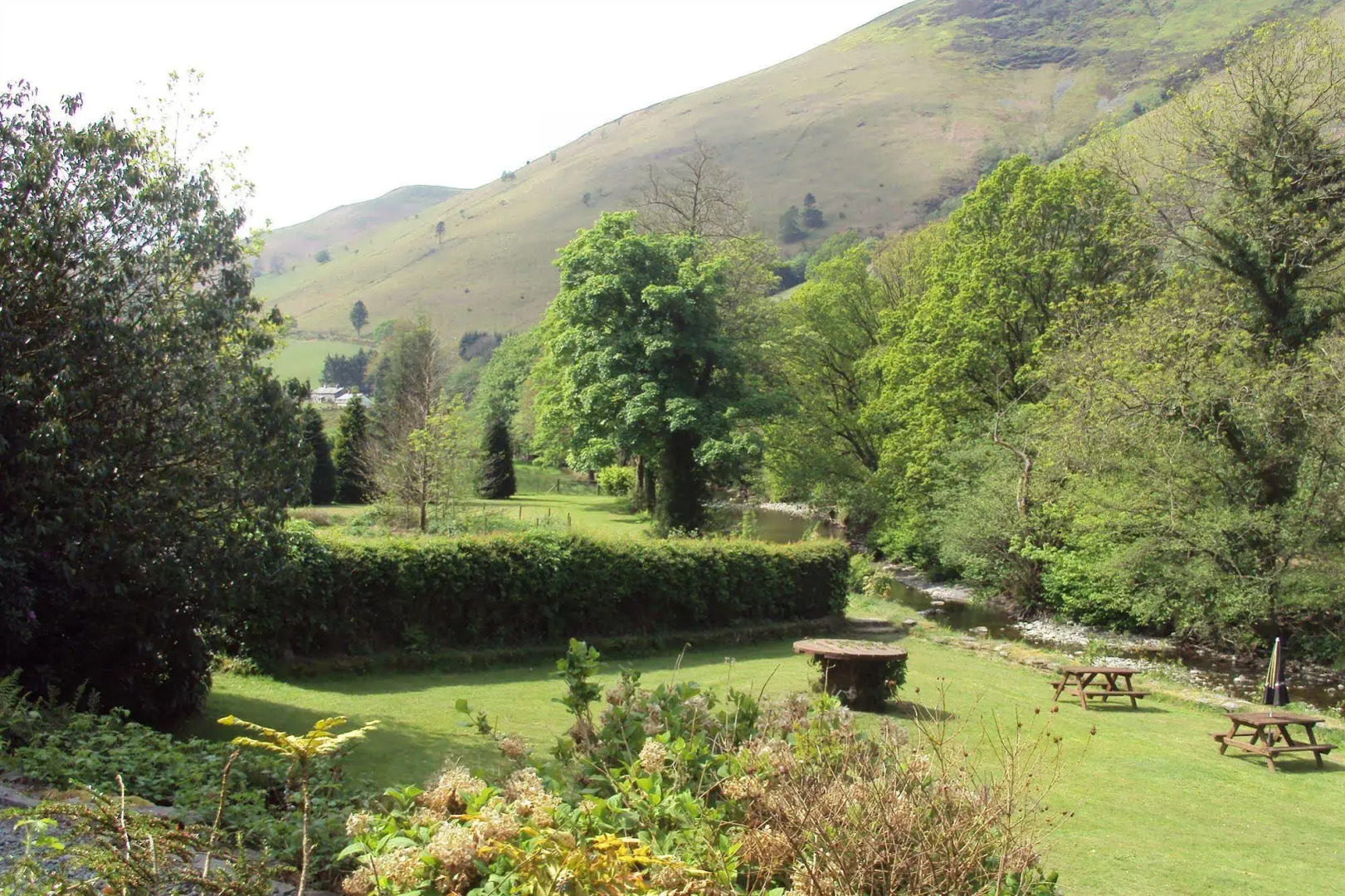 Dolbrodmaeth Riverside B&B