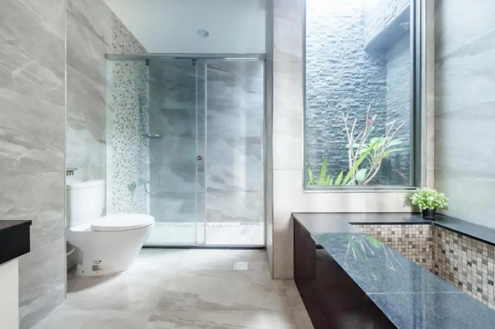 Oceanic Pearl Resort