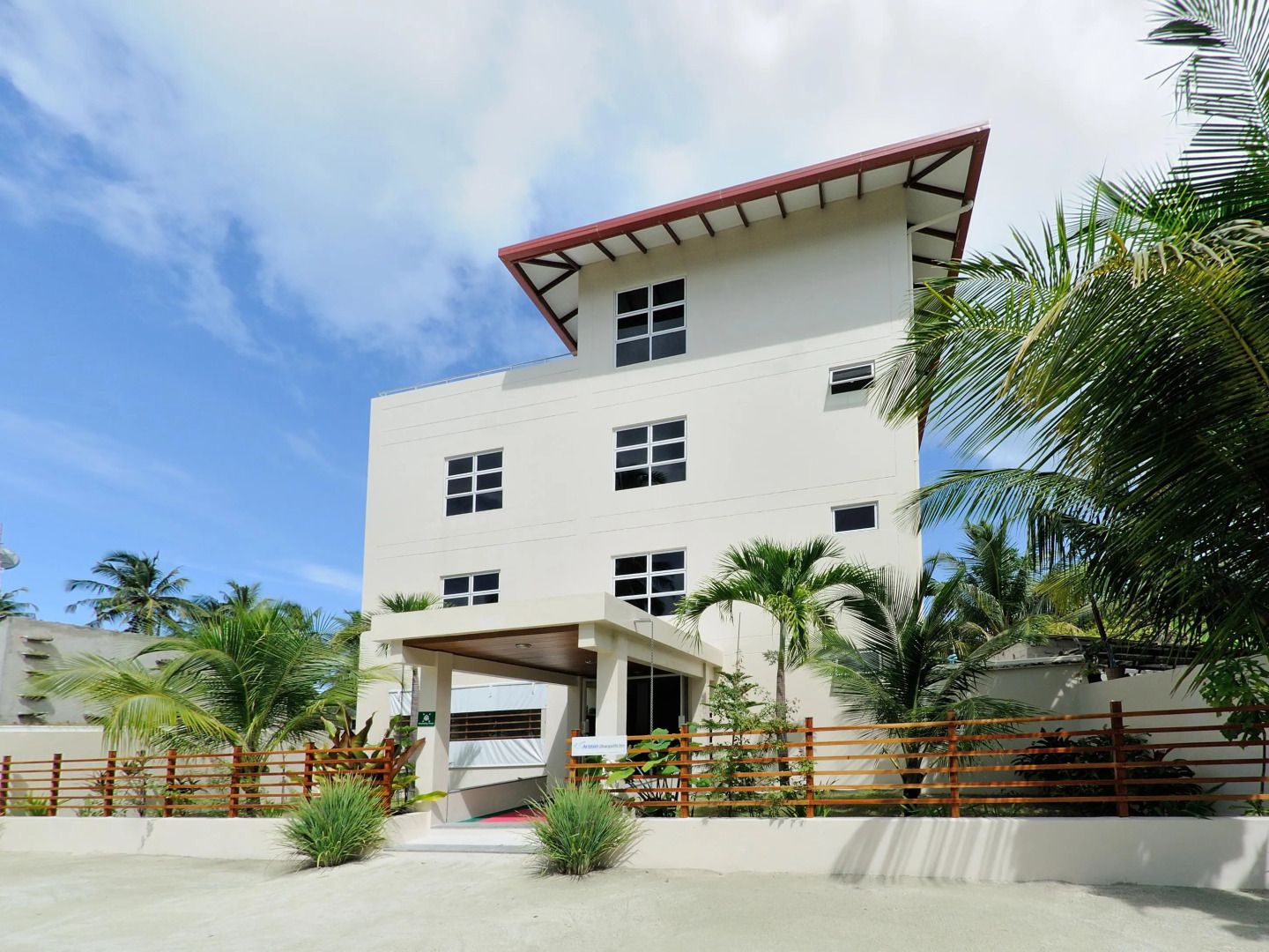 Гостевой дом Ariston Dhangethi