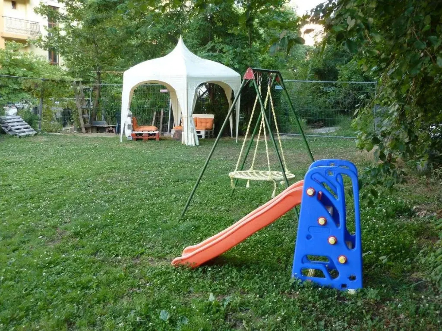 Sea Village Apartments