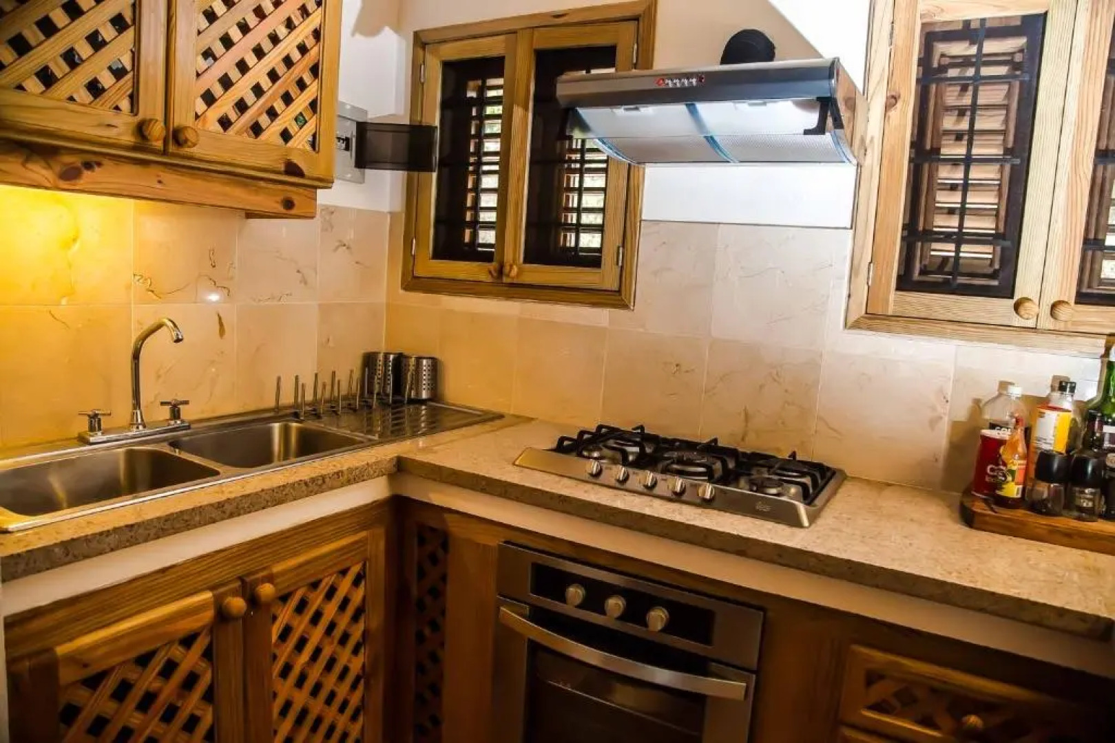 Jasmine La Playita - Ocean Front