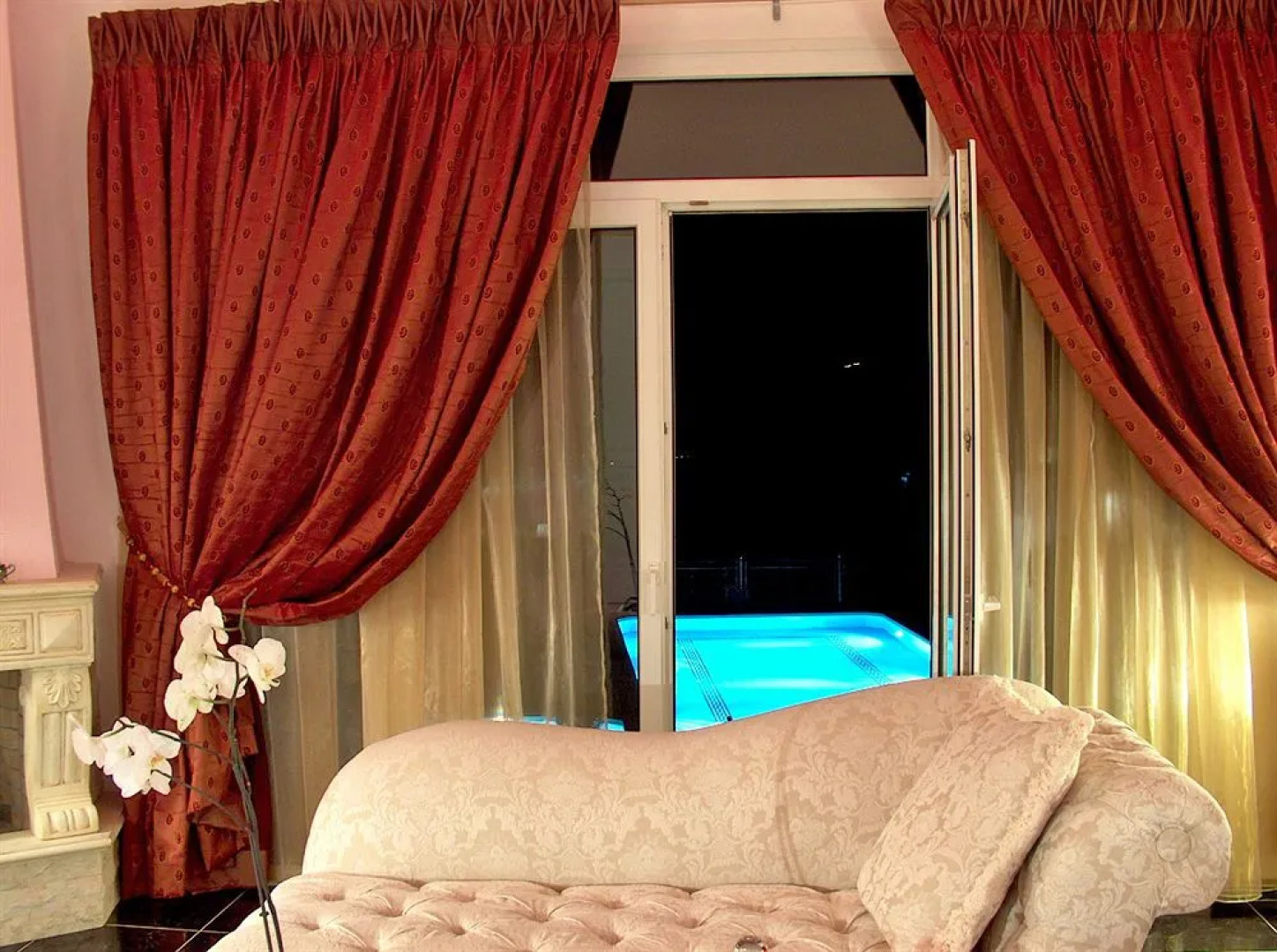 EXPLOR Mansion - Inclusive Experience