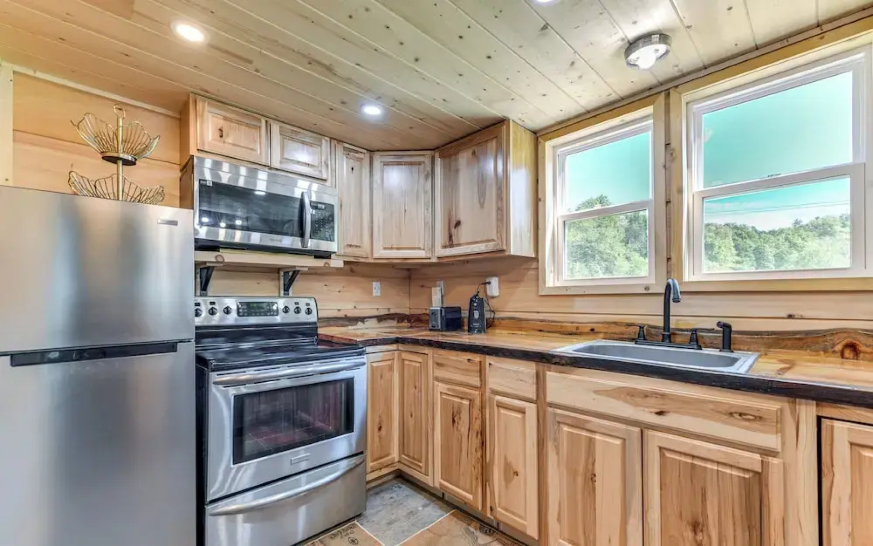 On-site Creek Access: Pet-friendly Cosby Cabin!