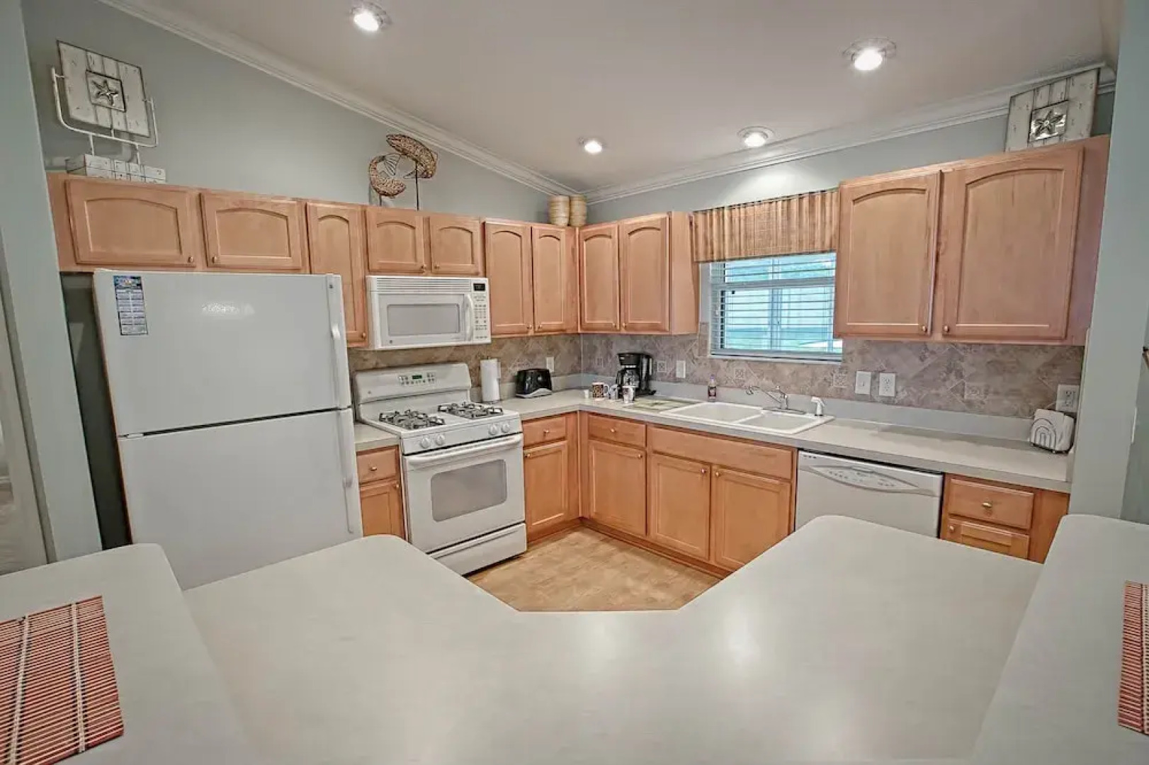 Five Forks Trail Home 3 Bedroom by The VIR Group