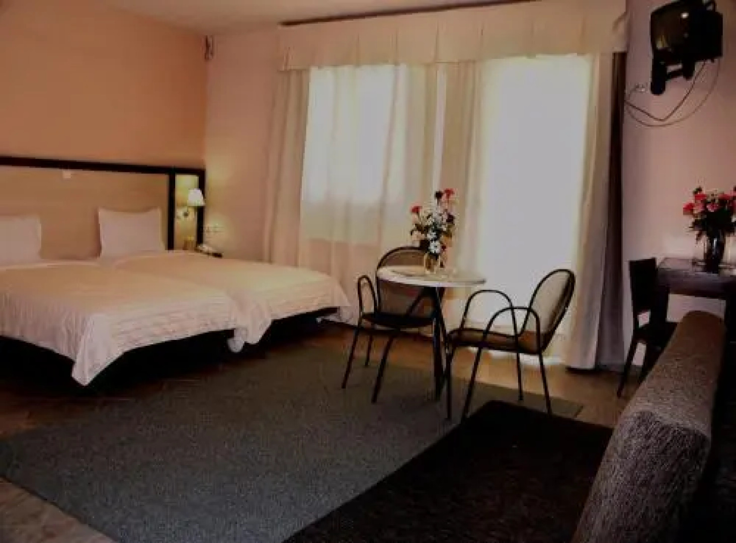 Batselas Traditional Hotel