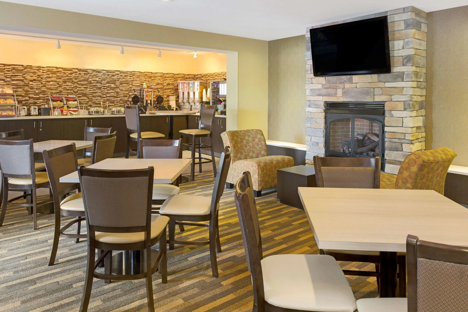 Hawthorn Extended Stay by Wyndham Cincinnati/Sharonville