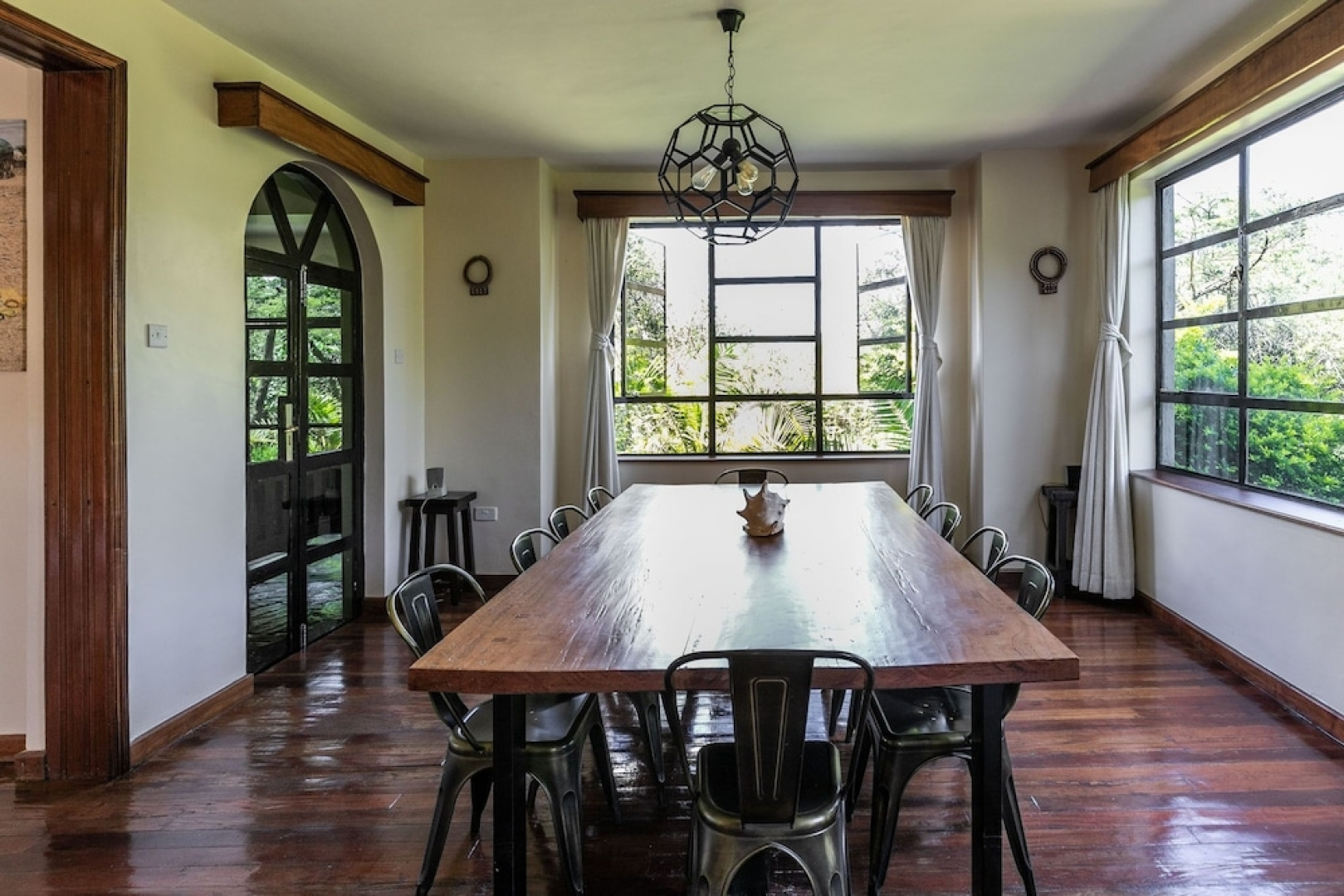 Punda Milias Nakuru Camp