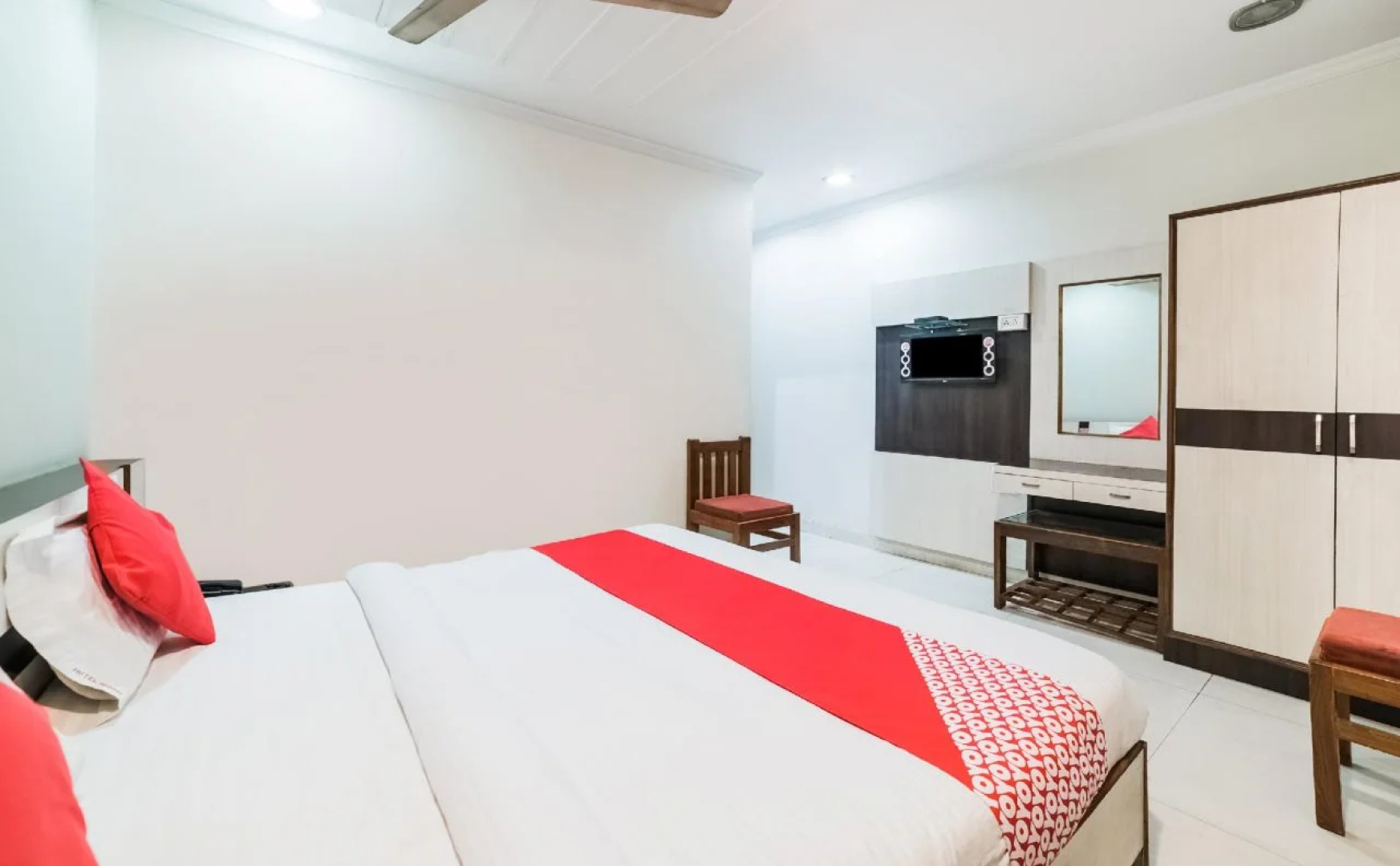 Hotel Anand by OYO Rooms