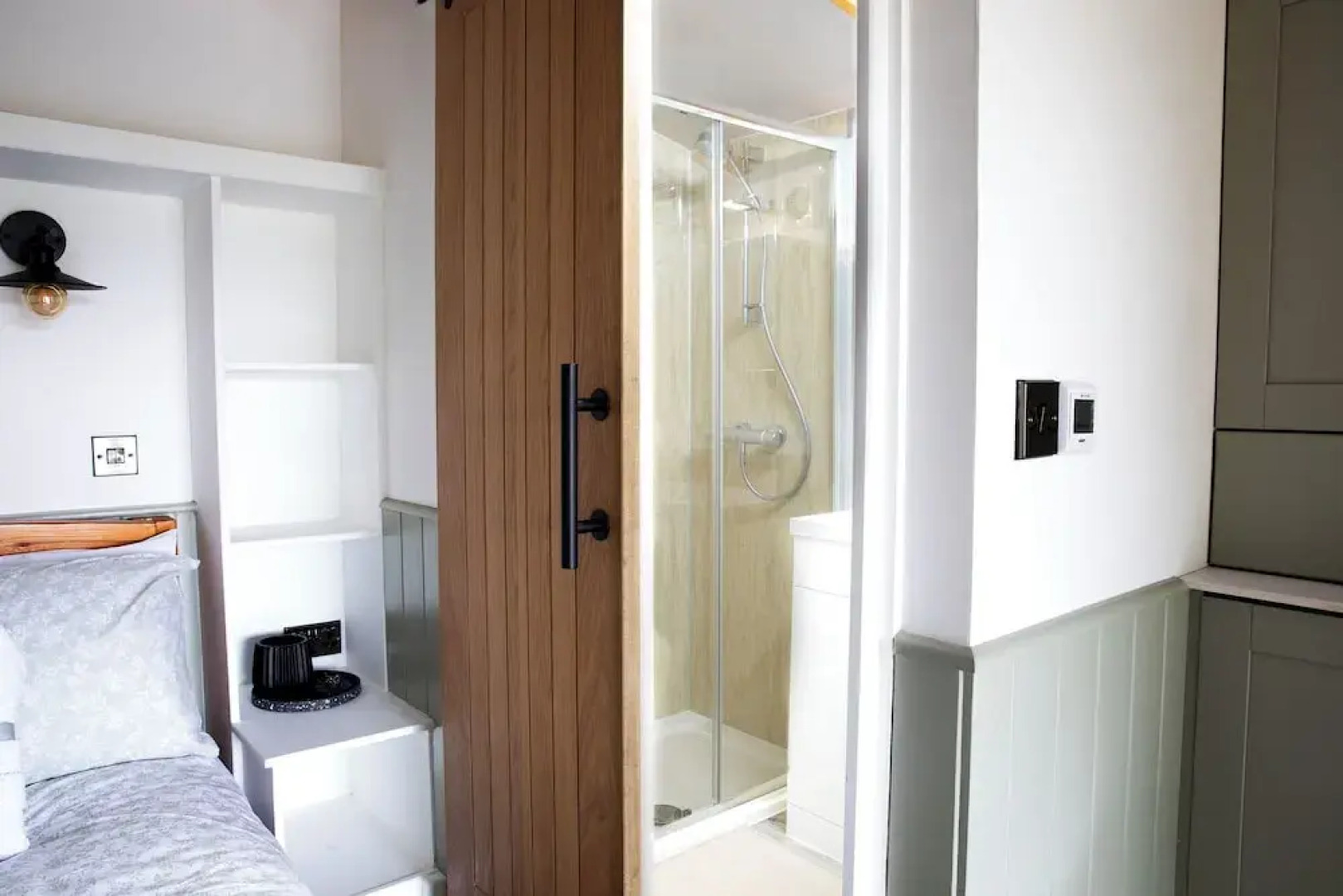 Wildwood Quarry Cabin - Pet Friendly - Sleeps 3/4