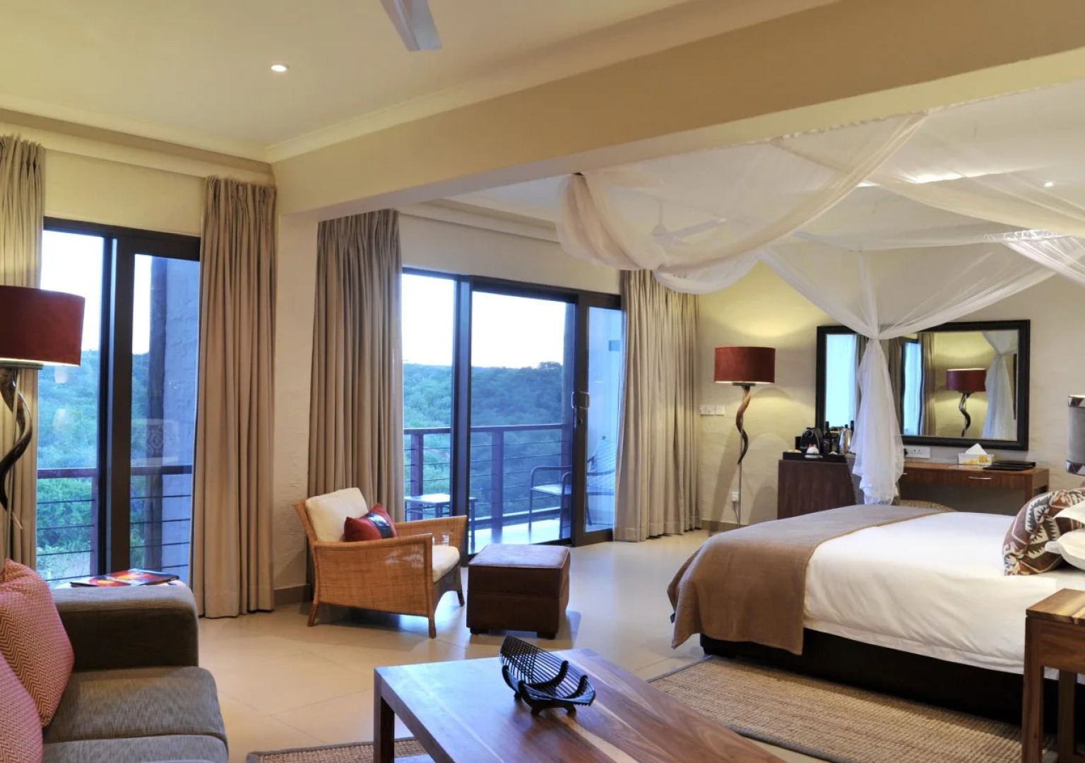 Victoria Falls Safari Club