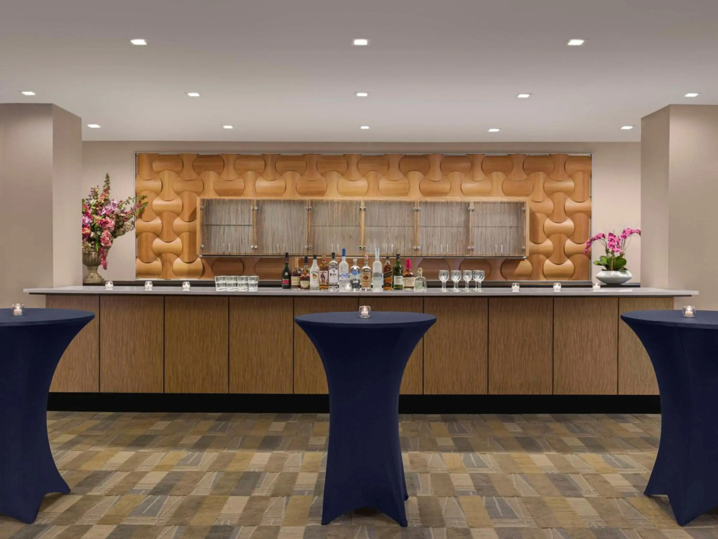 DoubleTree by Hilton Fort Lee - George Washington Bridge